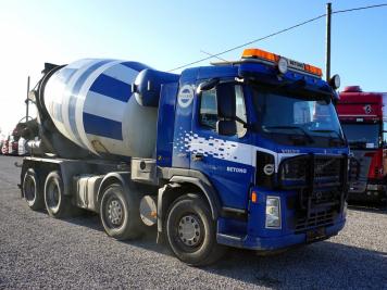 VOLVO FM13 480 8x4 Mixer